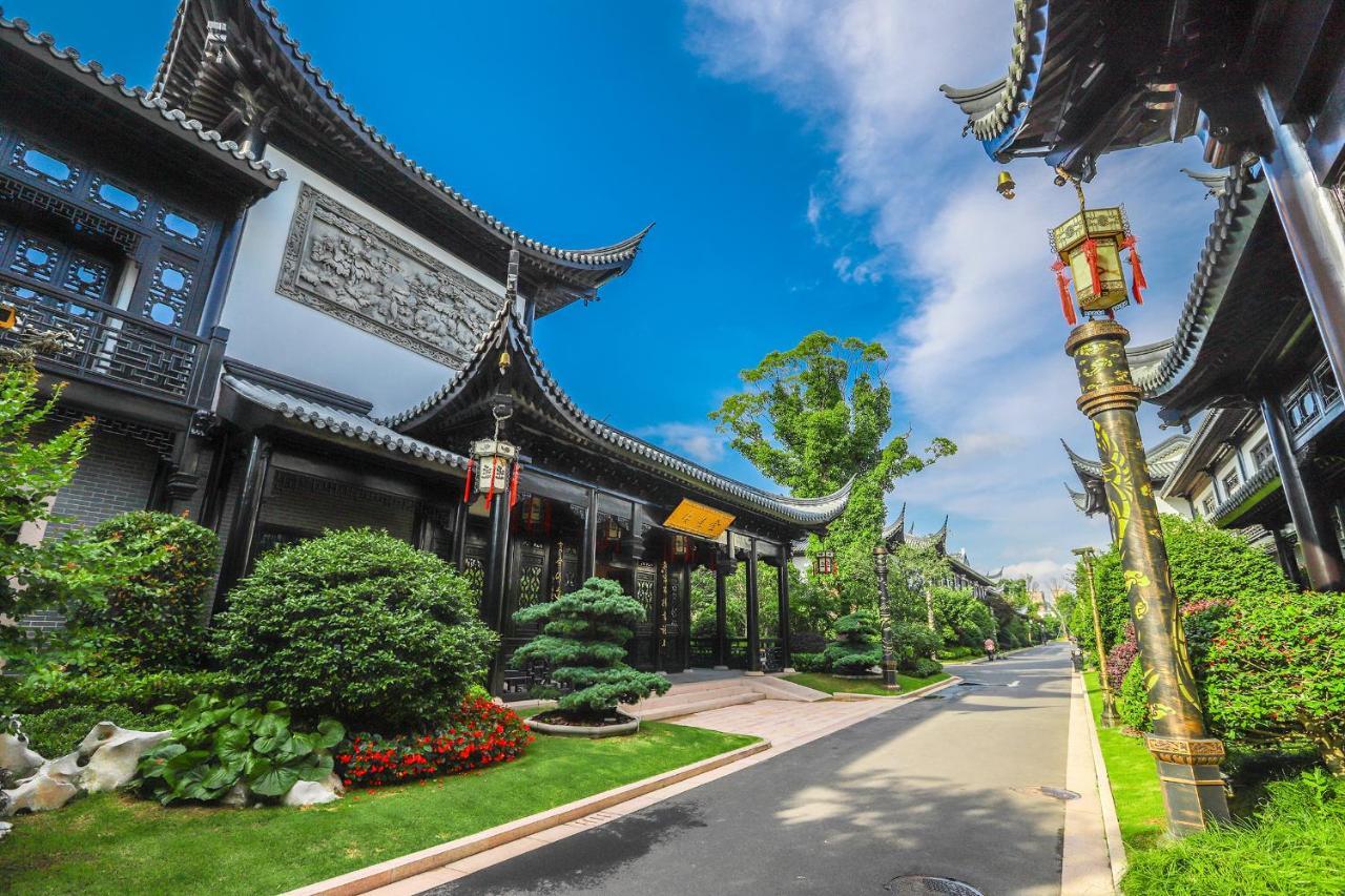 Royal Garden Hotel Shanghai-Free Shuttle To And From Disney & Pvg & Close Metro Line2 Easy To Sha New Expo Exteriör bild