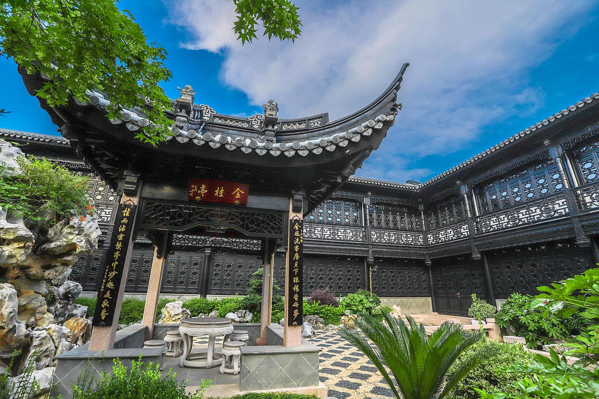 Royal Garden Hotel Shanghai-Free Shuttle To And From Disney & Pvg & Close Metro Line2 Easy To Sha New Expo Exteriör bild